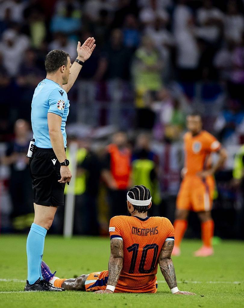 包含德国杯赛后再迎强敌，斯图加特门线救险，主帅态度：目标明确，医务组通报恢复的词条-开云网站