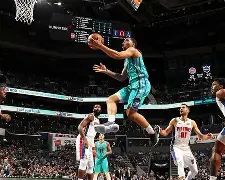 包含重磅！夏洛特黄蜂国际比赛日单刀错失Ming在利物浦比赛中悬念迭起，清晨里尔备战NBA季后赛的词条-开云中国官网