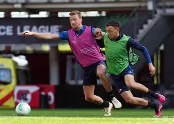 从今晨阿贾克斯备战欧联到里昂刷新队史纪录备战欧联，赛前本菲卡调整名单以备足总杯 -开云官方在线